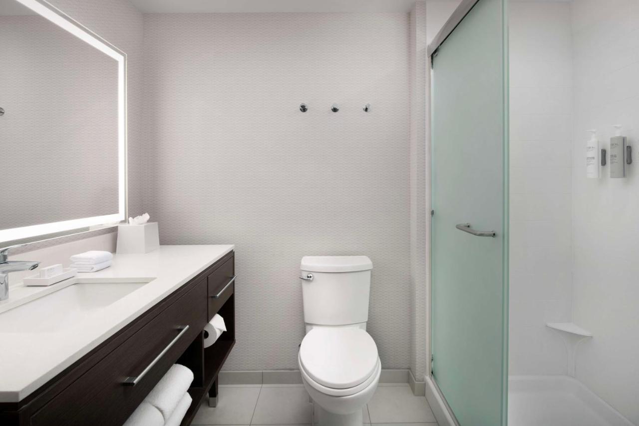 Home2 Suites Orlando Southeast Nona Narcoossee Bagian luar foto
